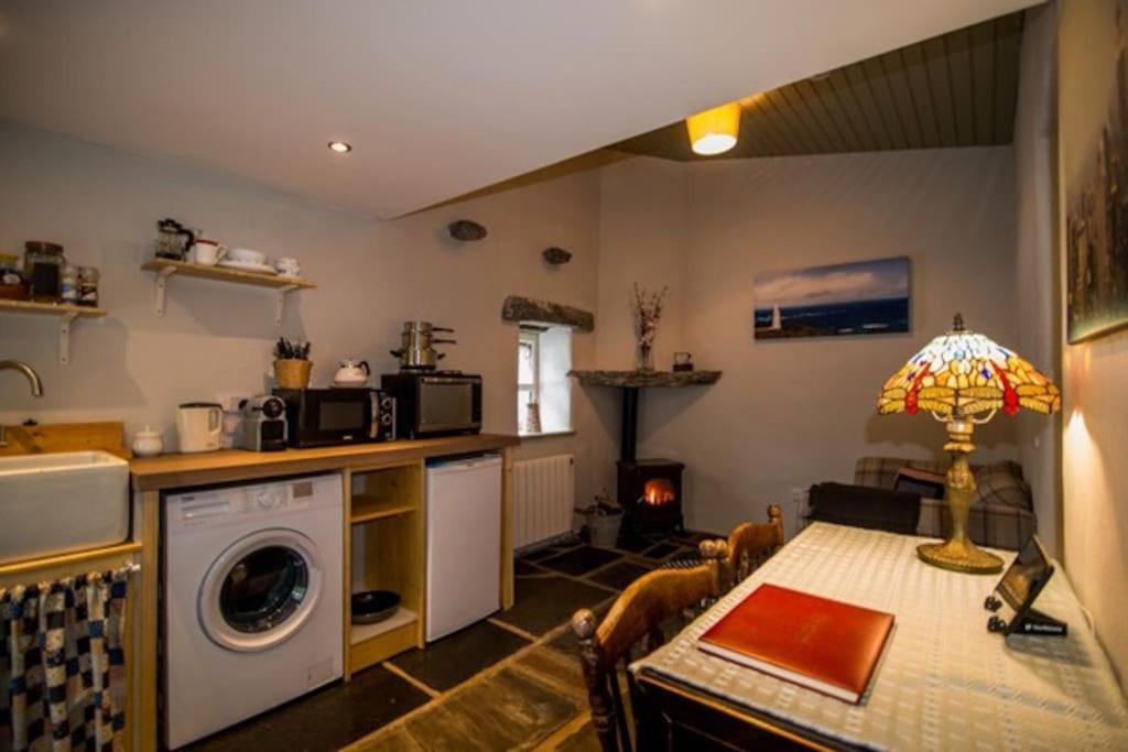 Fermoyle Properties Glynn'S Cottage Fanore Bagian luar foto